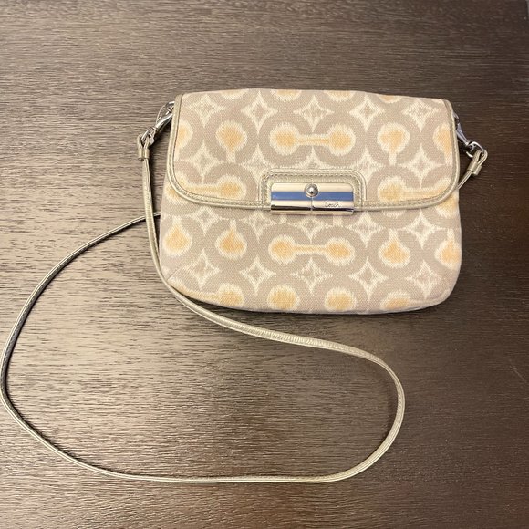 Coach Crossbody Pastel Gray Pink/Peach Bag Spring / Easter Converts to Hand Bag - Picture 1 of 9